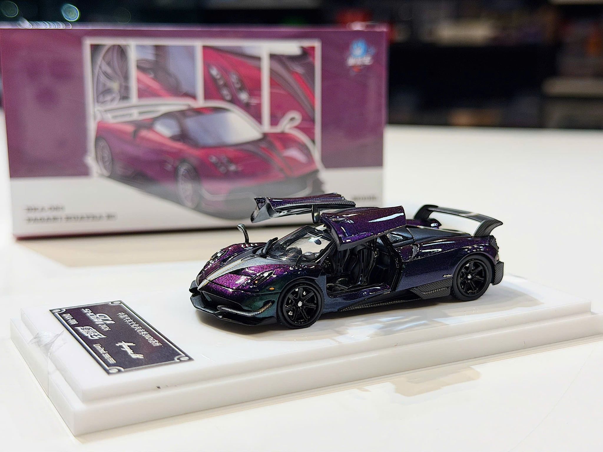 XE MÔ HÌNH PAGANI HUAYRA BC CHAMELEON,TỶ LỆ 1/64 DEMON KING