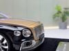 XE MÔ HÌNH BENTLEY FLYING SPUR GOLD/BLACK,TỶ LỆ 1/18 HENSON HEAVEN