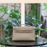  Kelly Pochette KP22 Ostrich Bleu Glacier GHW 