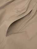  HOWS® NYLON WINDBREAKER SHORT / BEIGE 