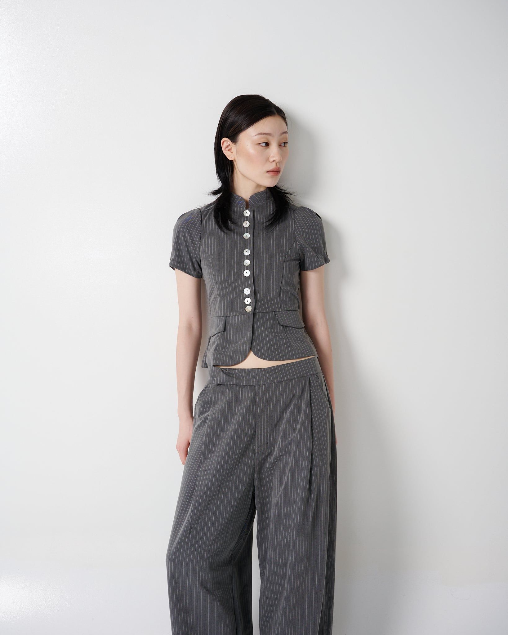 TAILORED SCULPT TOP