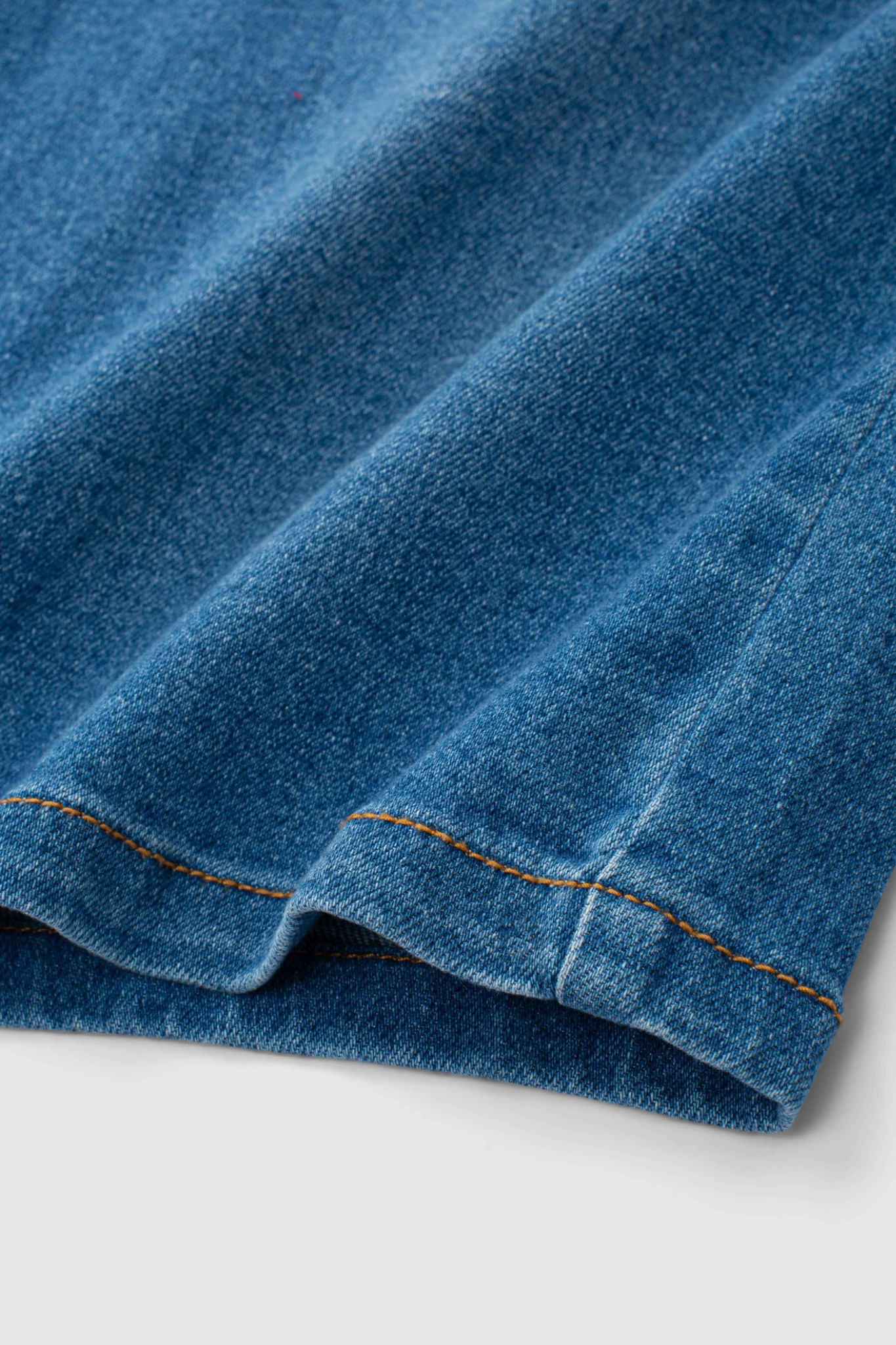 Quần short jean CALUCI MJS603R