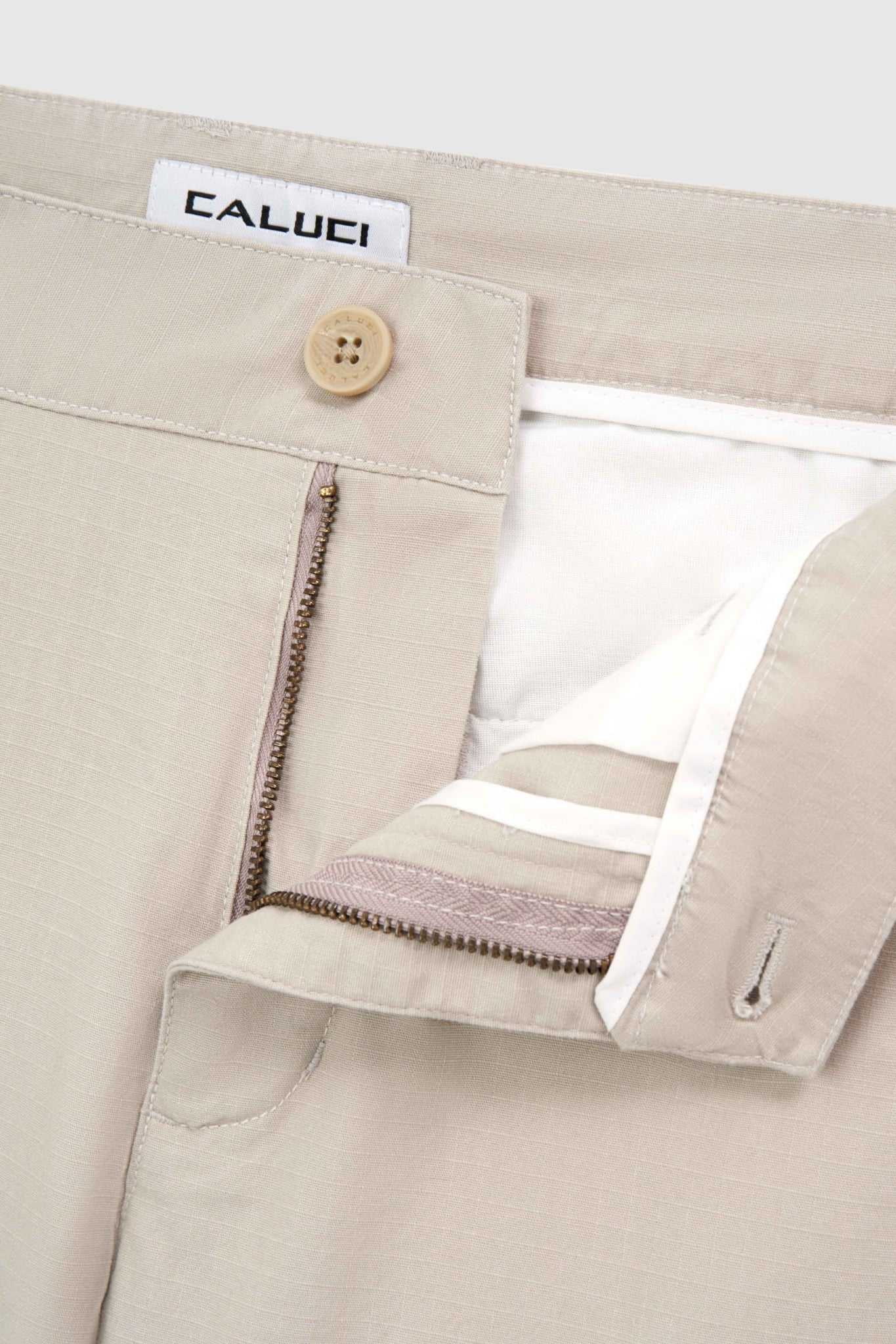 Quần short khaki nam CALUCI MKS625R