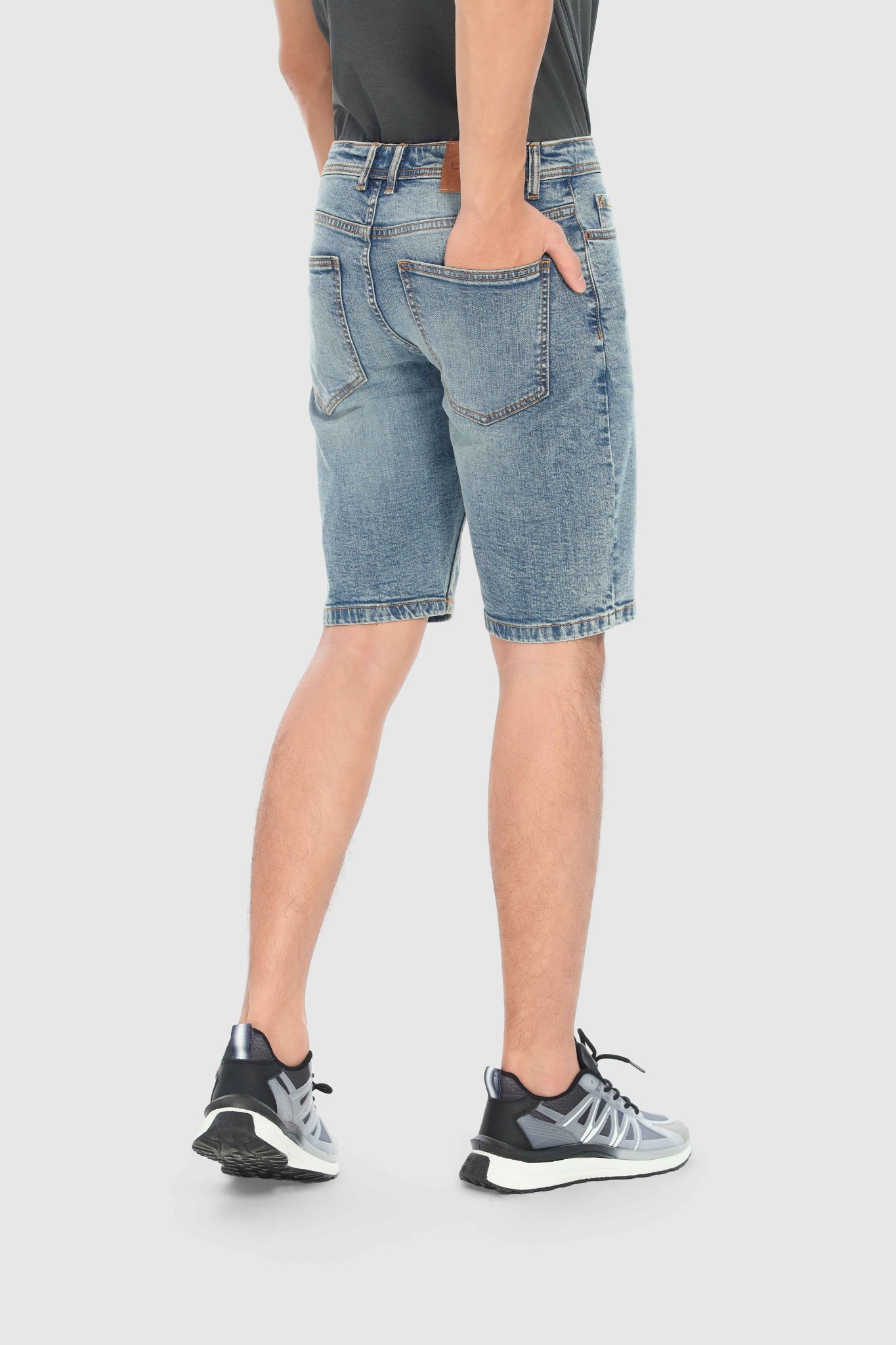 Quần short jean CALUCI MJS602R