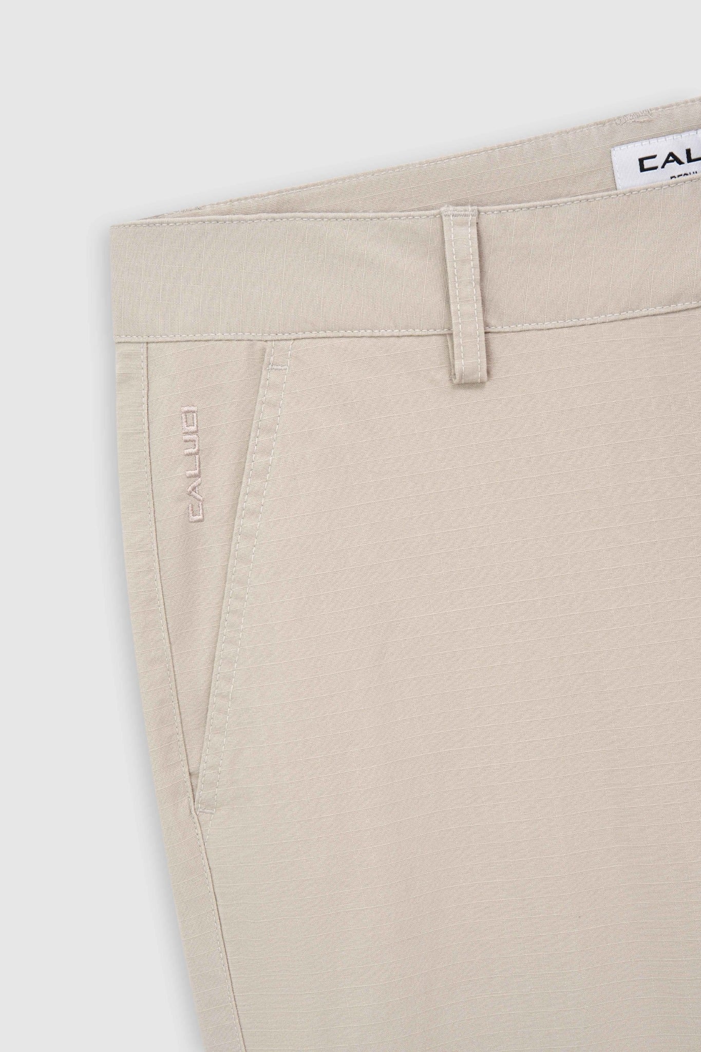 Quần short khaki nam CALUCI MKS625R