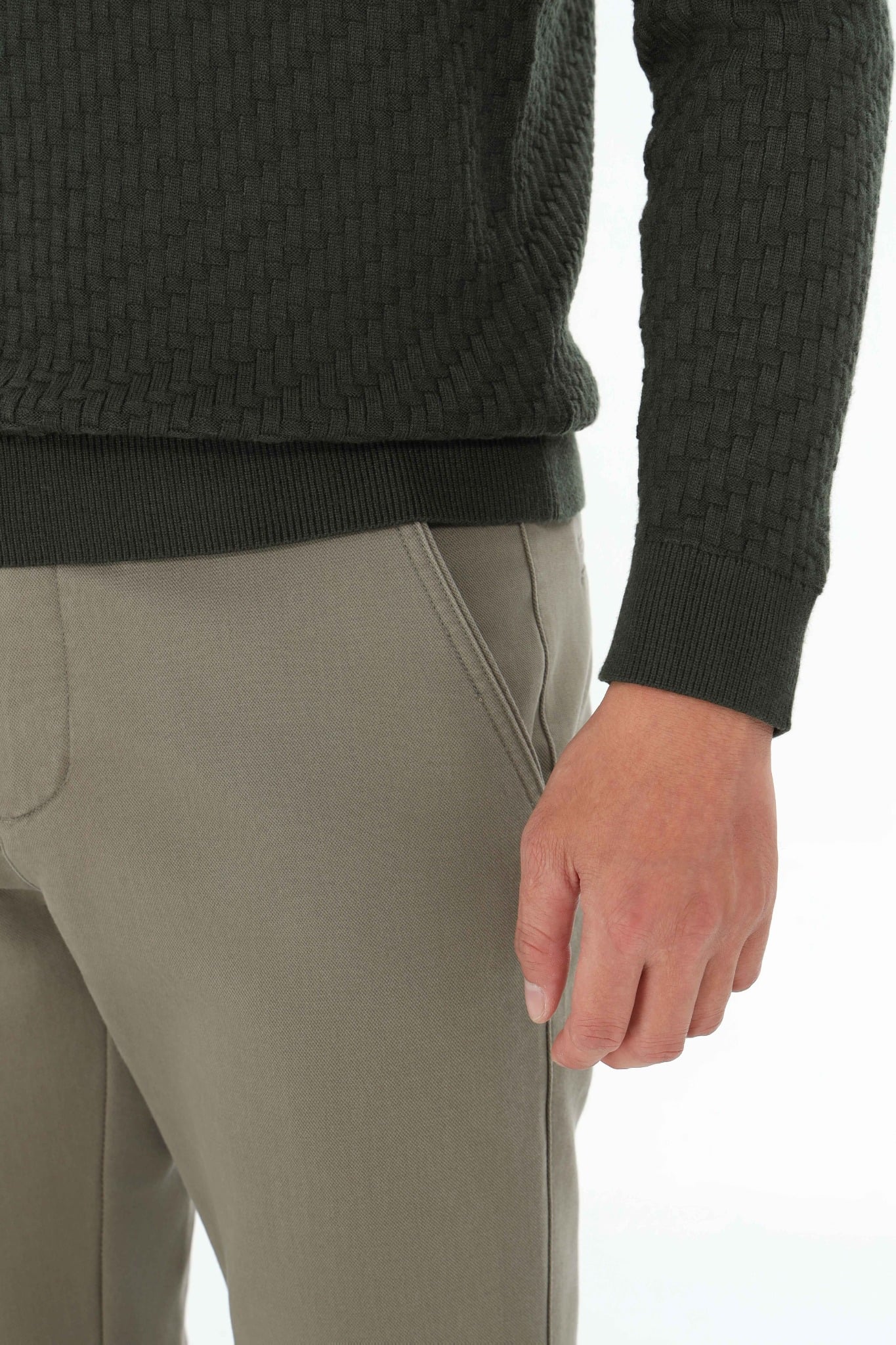 Áo len nam CALUCI MWO504R