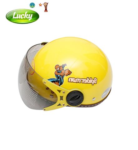 Nón bảo hiểm trẻ em màu vàng có kính