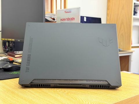 Asus TUF Gaming FA507NUR-LP101W R7-7435HS /RAM 16GB /SSD 512GB /Nvidia RTX 4050 6GB 15,6" FHD IPS 144Hz Win11 