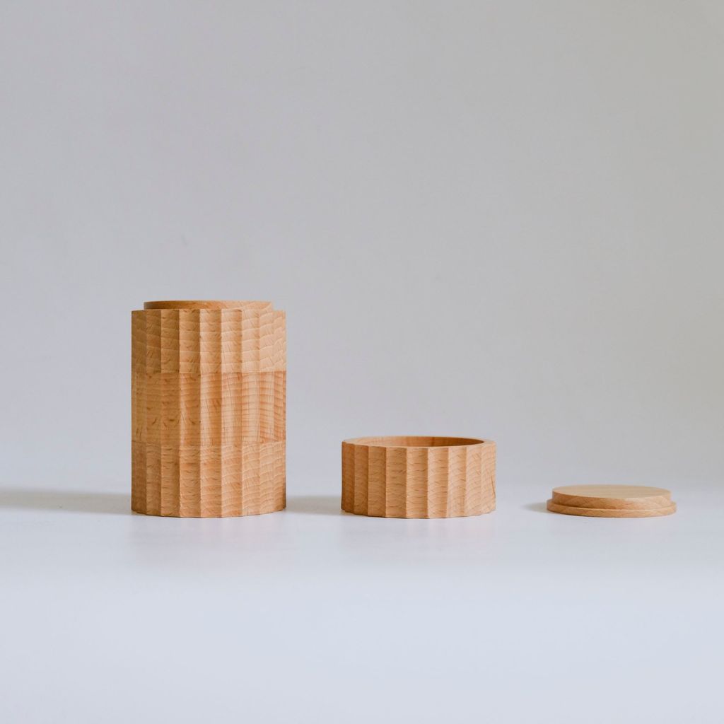 Hũ gỗ đựng trà kihowa hình tháp trụ