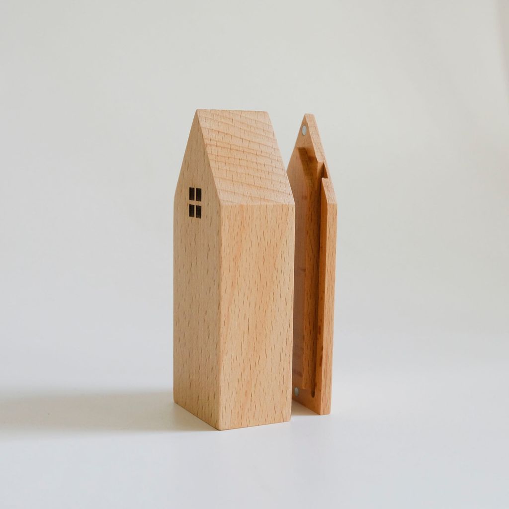 Hũ tăm hình ngôi nhà kihowa