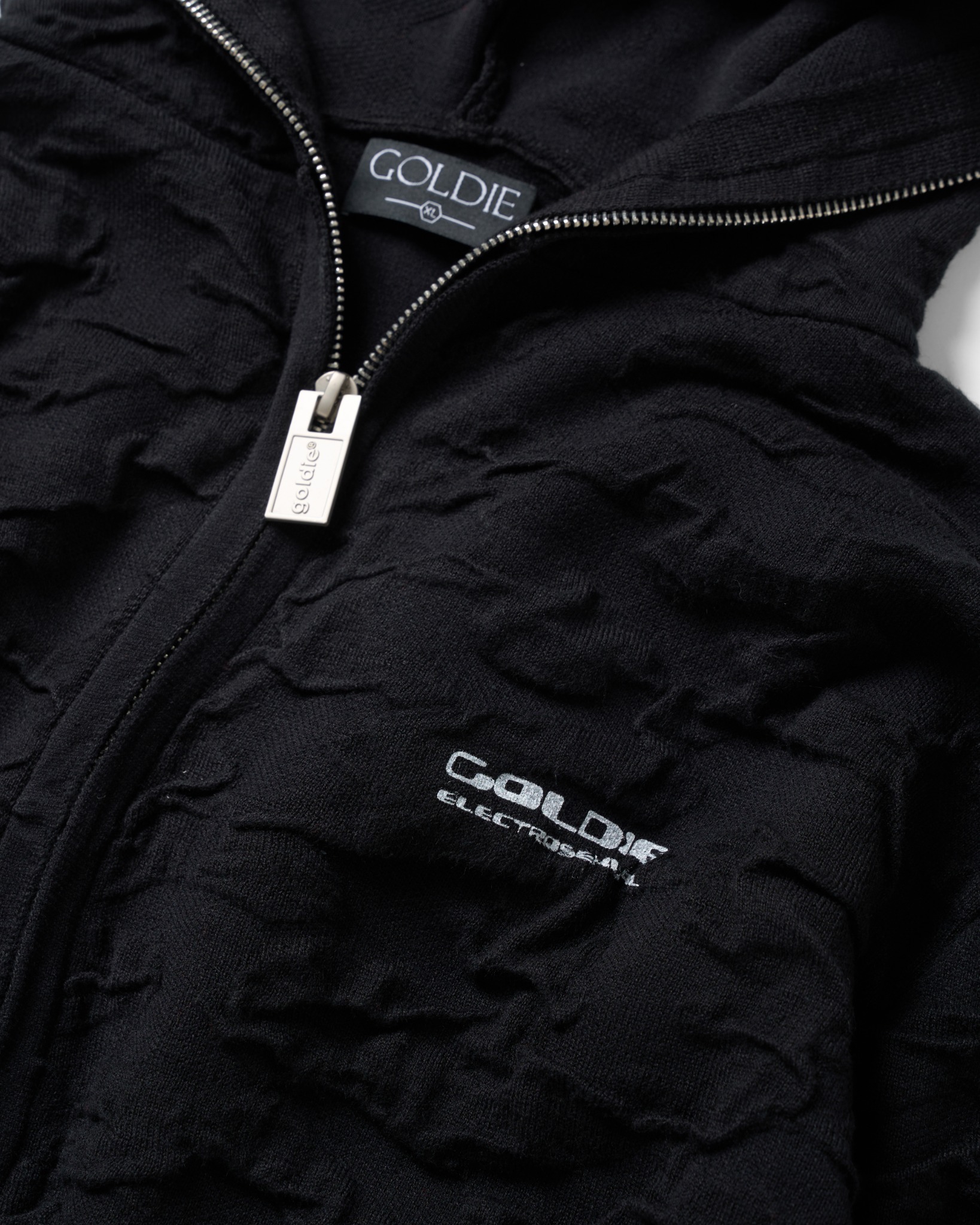 WRINKLE KNIT BLACK HOODIE – Goldie