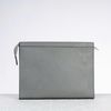 Clutch Louis Vuitton Voyage New Grey Edition (NEW SS - Code chip)
