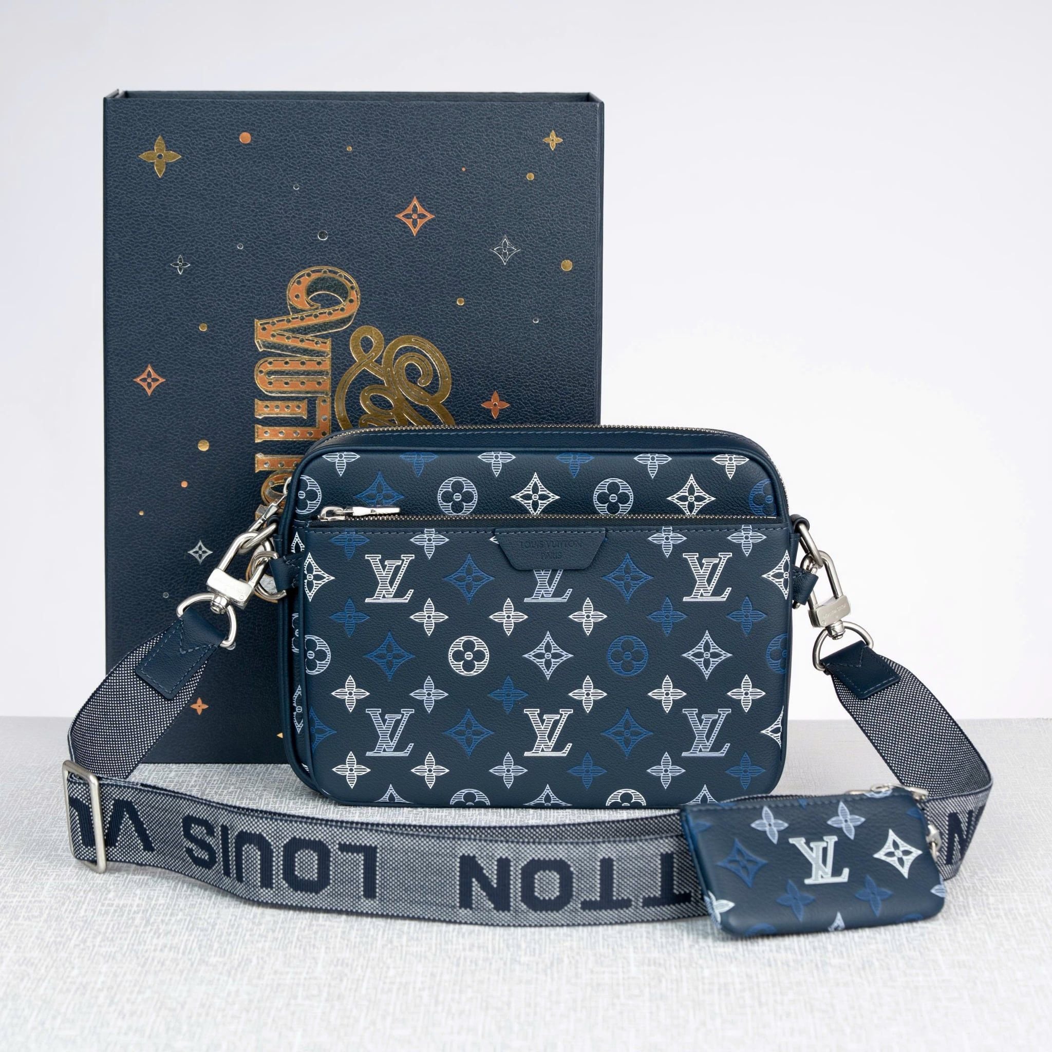 Túi đeo Louis Vuitton Trio Monogram Shadow (Navy) size 25