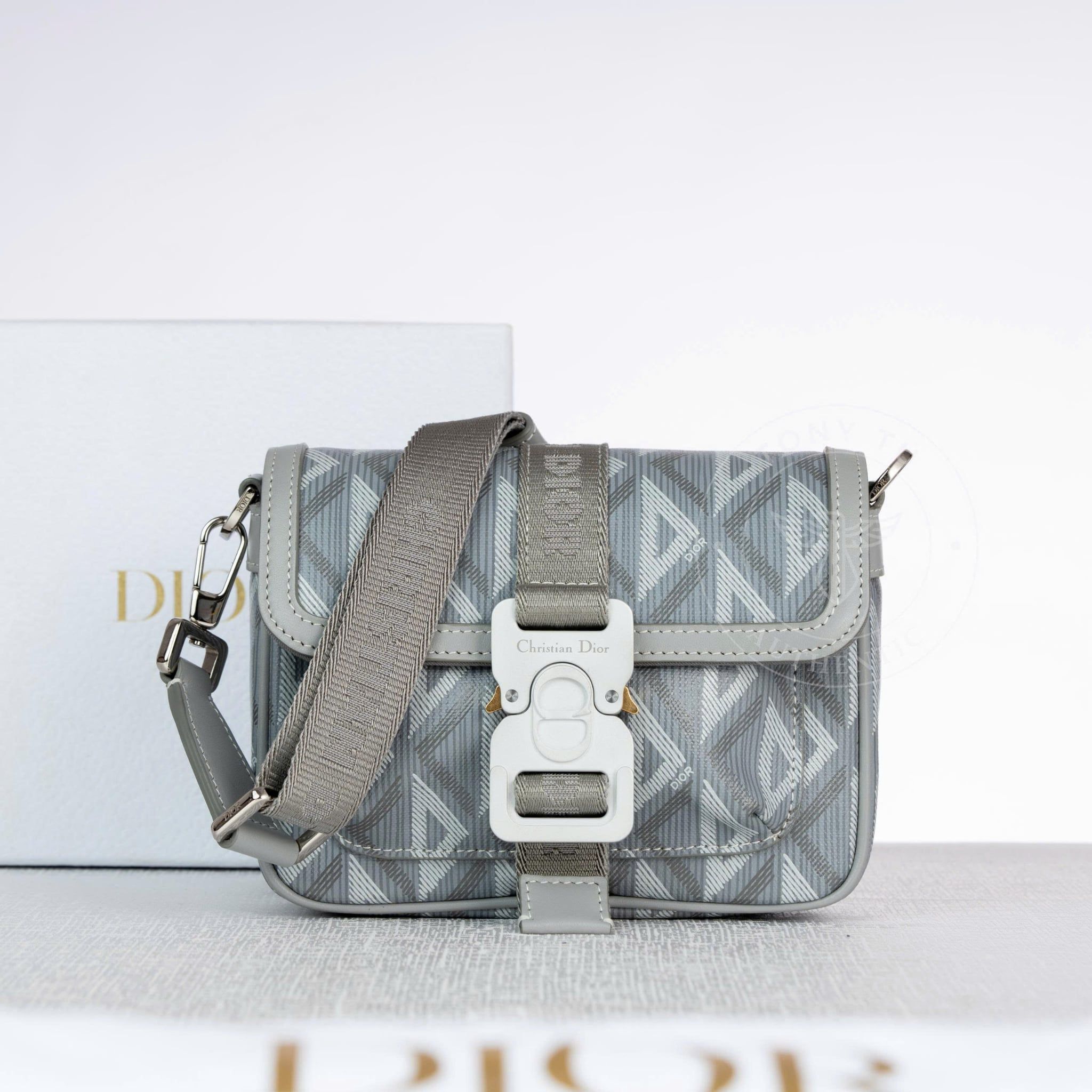 Túi Christian Dior 