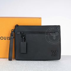 Clutch/Pouch Louis Vuitton Takeoff Aerogram (Noir) size 30