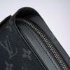 Clutch/Zippy Louis Vuitton XL Monogram Eclipse size 22 (NEW SS)
