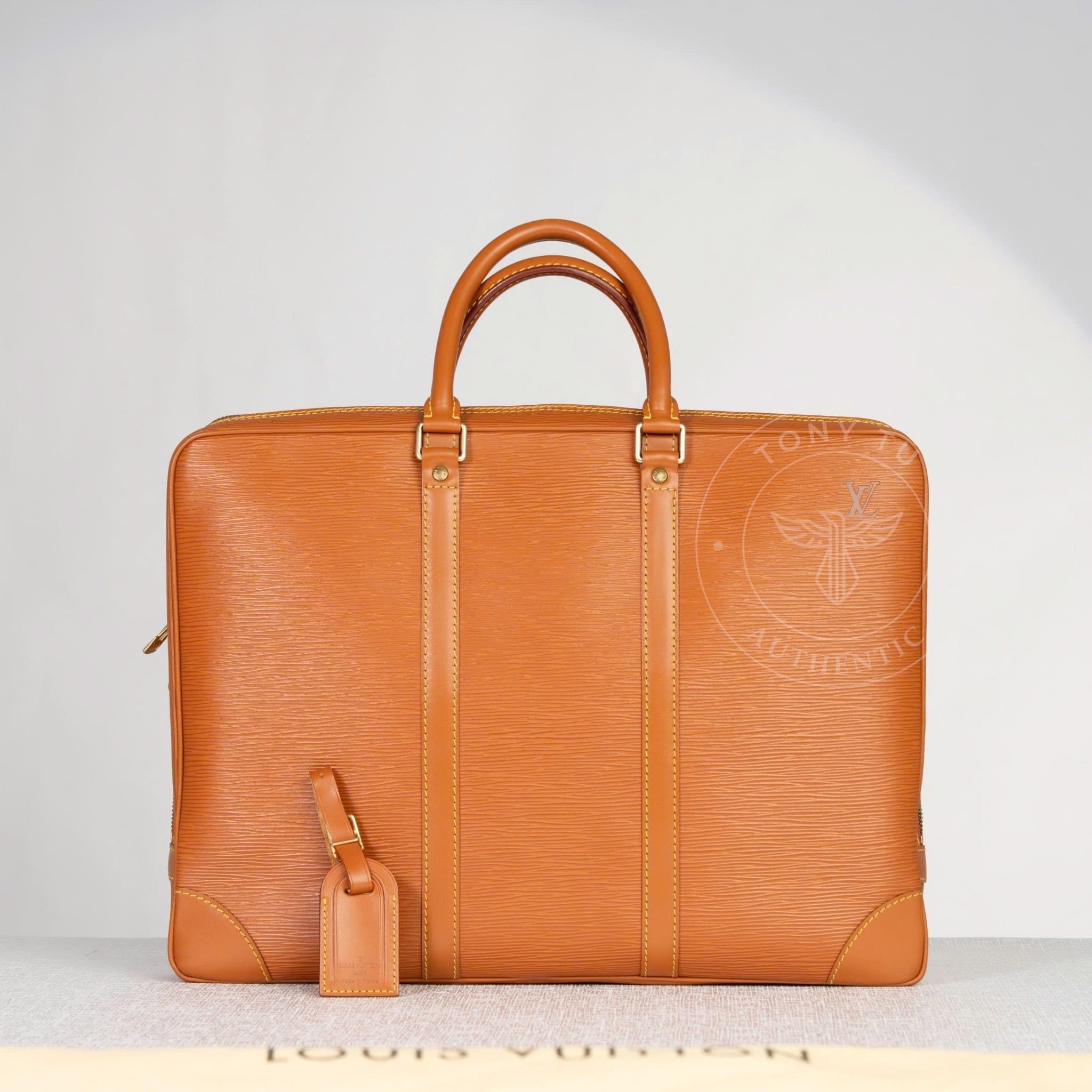 Cặp tài liệu Louis Vuitton Voyage Cannelle Epi size 40 (Vintage 1994)