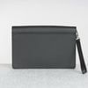 Clutch Louis Vuitton Belaia Noir Taiga size 25