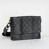 Túi đeo Louis Vuitton Soft Trunk  Monogram Eclipse (Đen) size 24 (NEW SS)