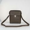 Túi đeo Louis Vuitton Taiga Luka Ardoise Messenger (Nâu) Size 25