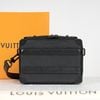 Túi đeo / clutch Louis Vuitton Handle Soft Trunk Noir Taurillon size 21 (NEW SS)