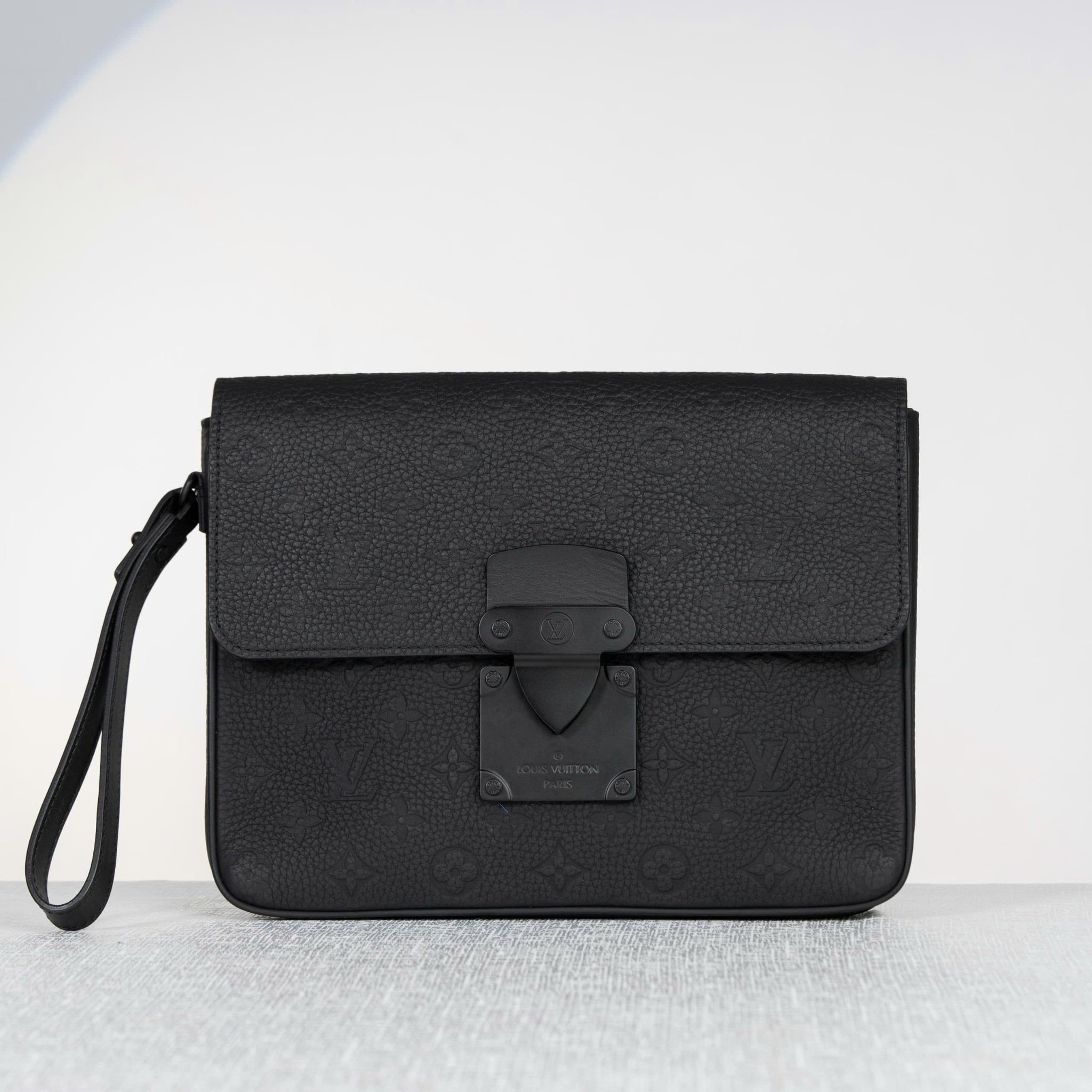 Clutch Louis Vuitton S-Lock A4 Monogram Taurillon G90 size 27