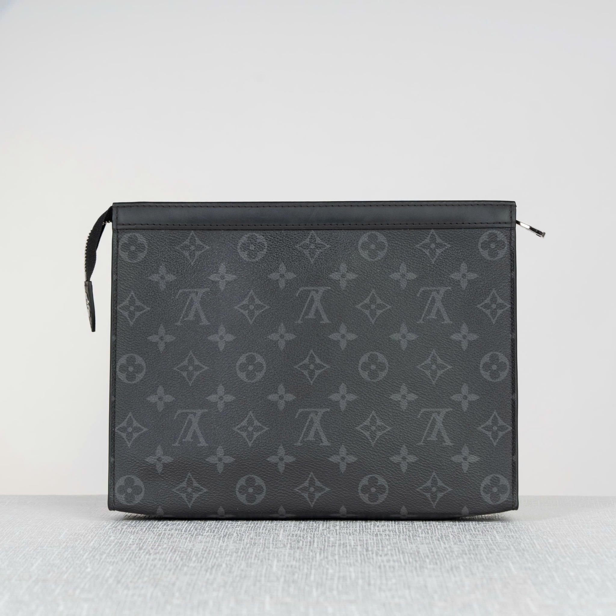 Clutch /Pouch Louis Vuitton Pochette Voyage MM Monogram Eclipse size 26