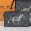 Túi đeo Louis Vuitton Gaston Wearable Wild Animals (Limited Edition) size 22