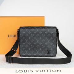 Túi đeo Louis Vuitton District Messenger PM Monogram Eclipse Size 26 (NEW SS)
