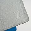 Ví ngắn Louis Vuitton Taiga Grey Taiga