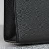 Clutch Louis Vuitton Voyage MM Noir Taiga size 27