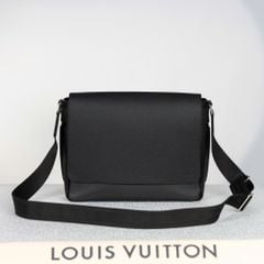 Túi Louis Vuitton Roman MM Messenger Taiga size 31