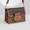 Túi đeo Louis Vuitton Mini Dauphine size 20
