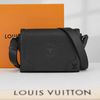 Túi Louis Vuitton New Flap Noir Taiga Messenger Size 28