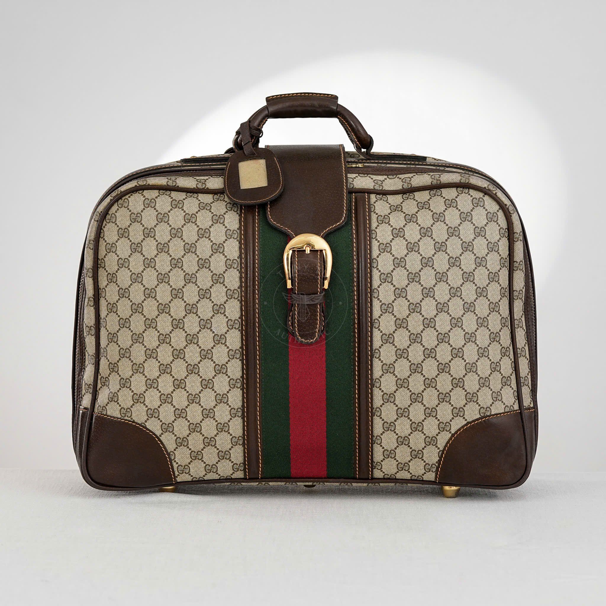 Vali Gucci GG Supreme Monogram Stripe Size 50