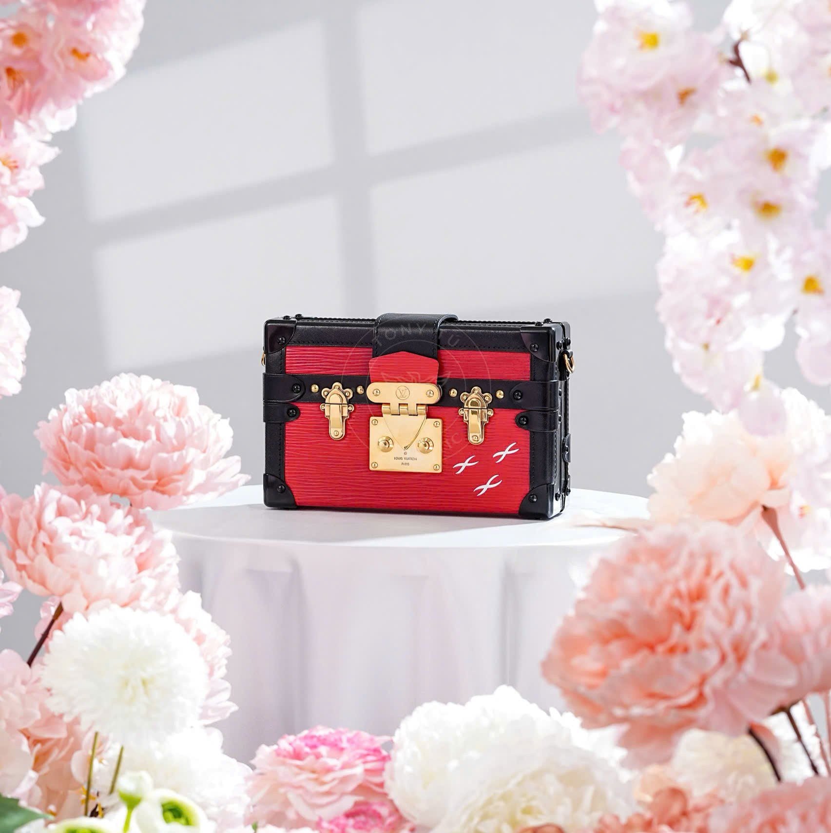 Túi đeo Louis Vuitton Trunk Petite Malle Epi Red-Noir