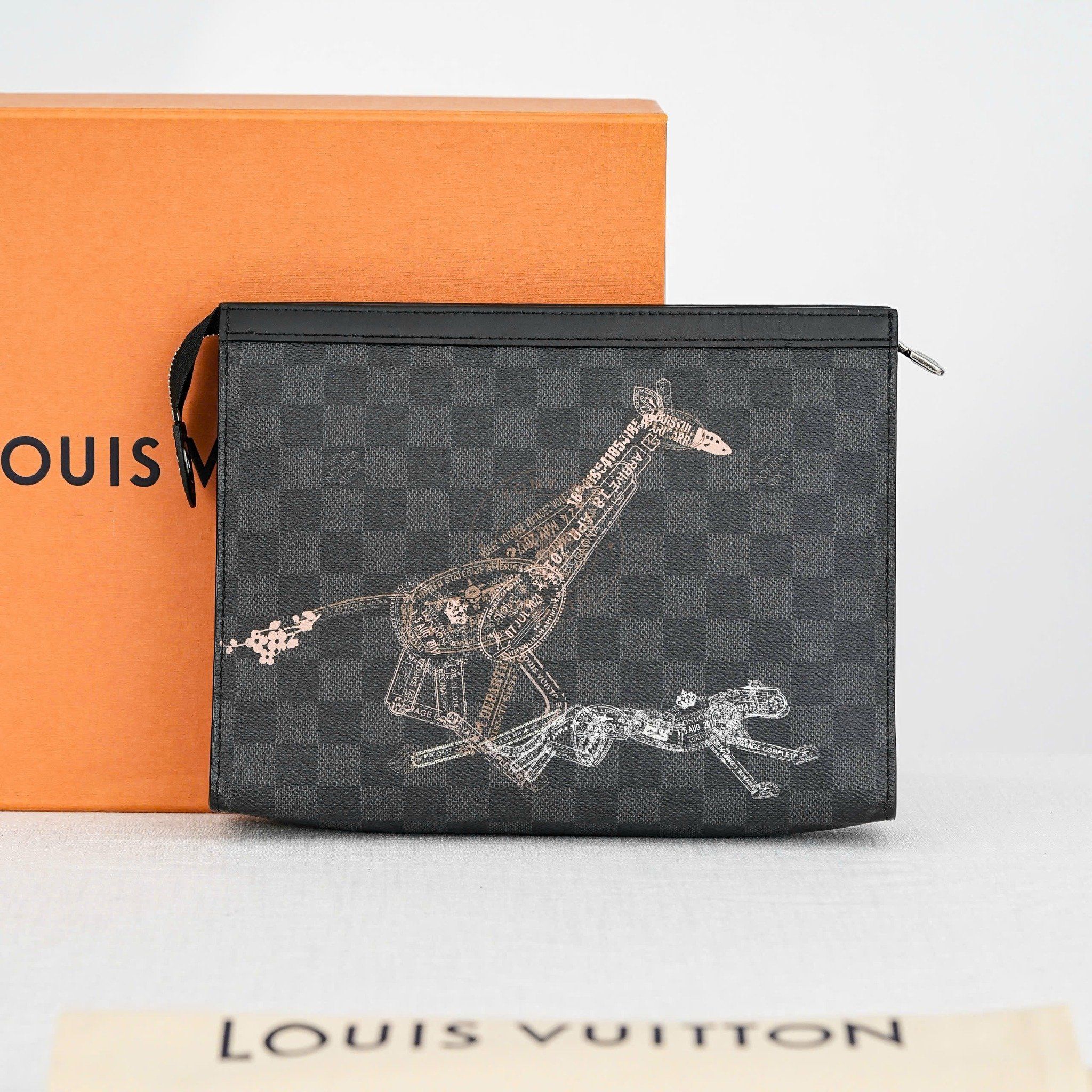 Clutch Louis Vuitton Voyage Damier Graphite (Wild Animals Edition)
