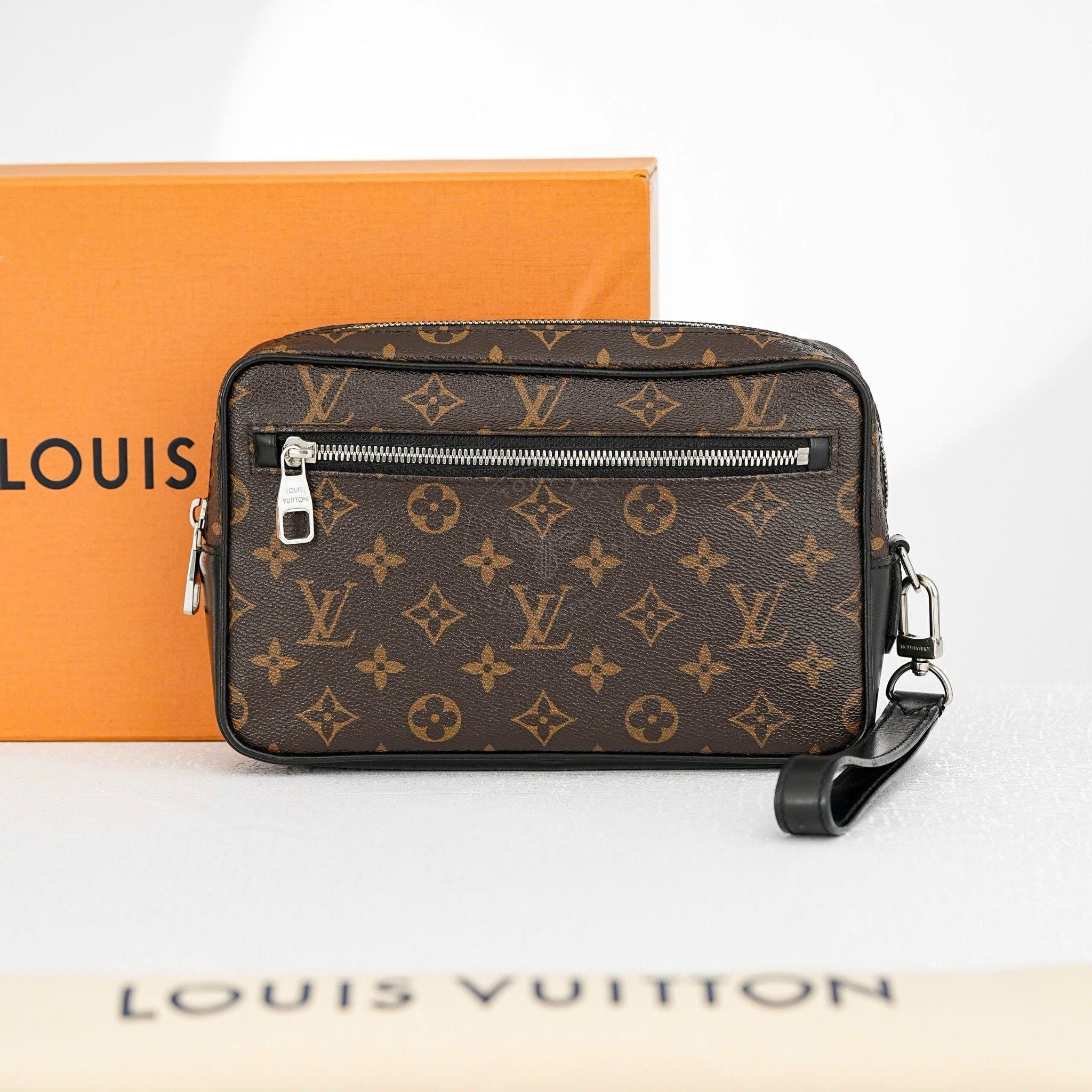 Clutch Louis Vuitton Kasai Monogram