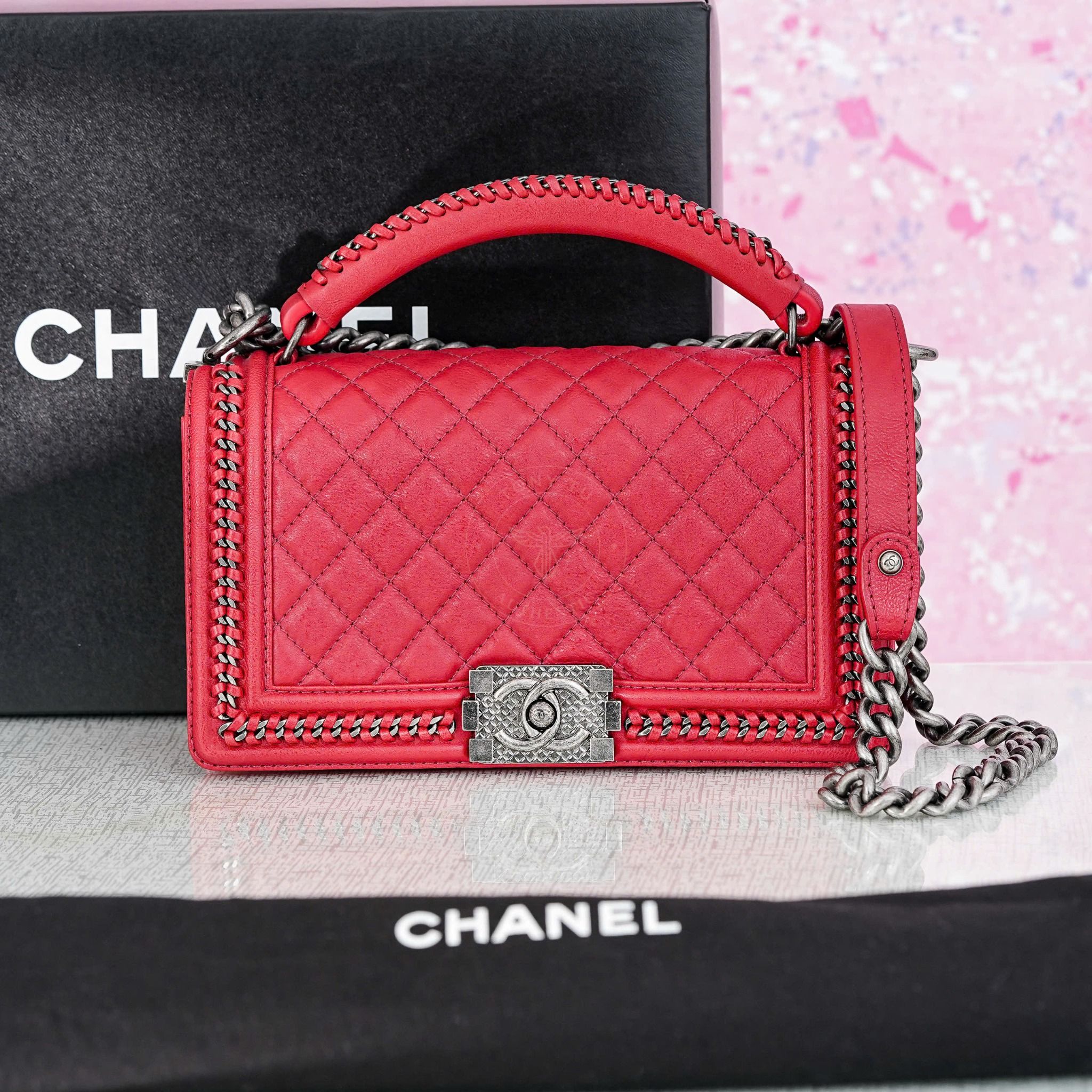 Túi đeo Chanel Boy Top Handle Red Calfskin Medium