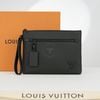 Clutch/ Pouch Louis Vuitton Takeoff Aerogram (Đen)