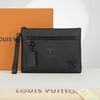 Clutch/ Pouch Louis Vuitton Takeoff Aerogram (Đen)