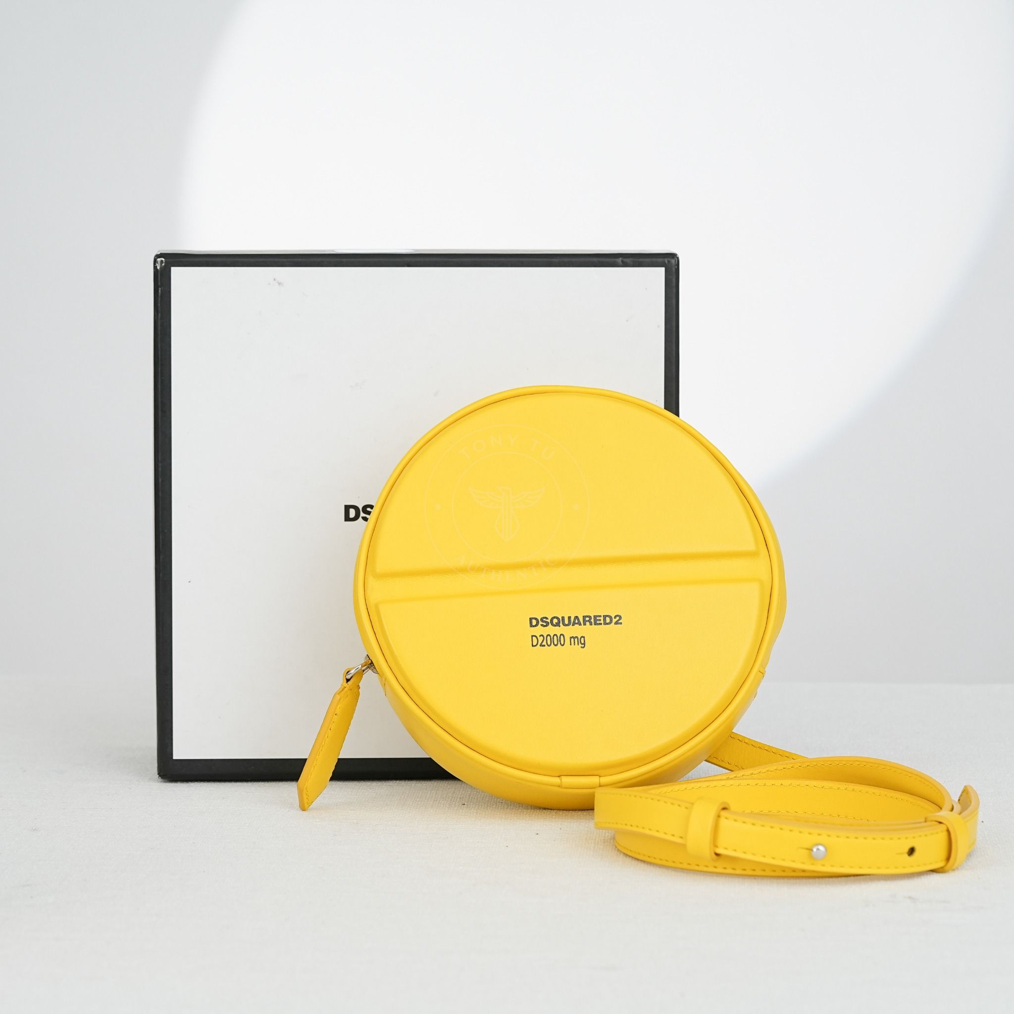Túi đeo Dsquared2 Pill Calfskin (Vàng)
