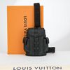 Túi đeo Louis Vuitton Christopher Noir Taurillon size XS