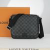 Túi đeo Louis Vuitton District PM Damier Graphite size 24