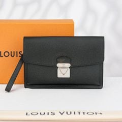 Clutch Louis Vuitton Belaia Noir Taiga size 24