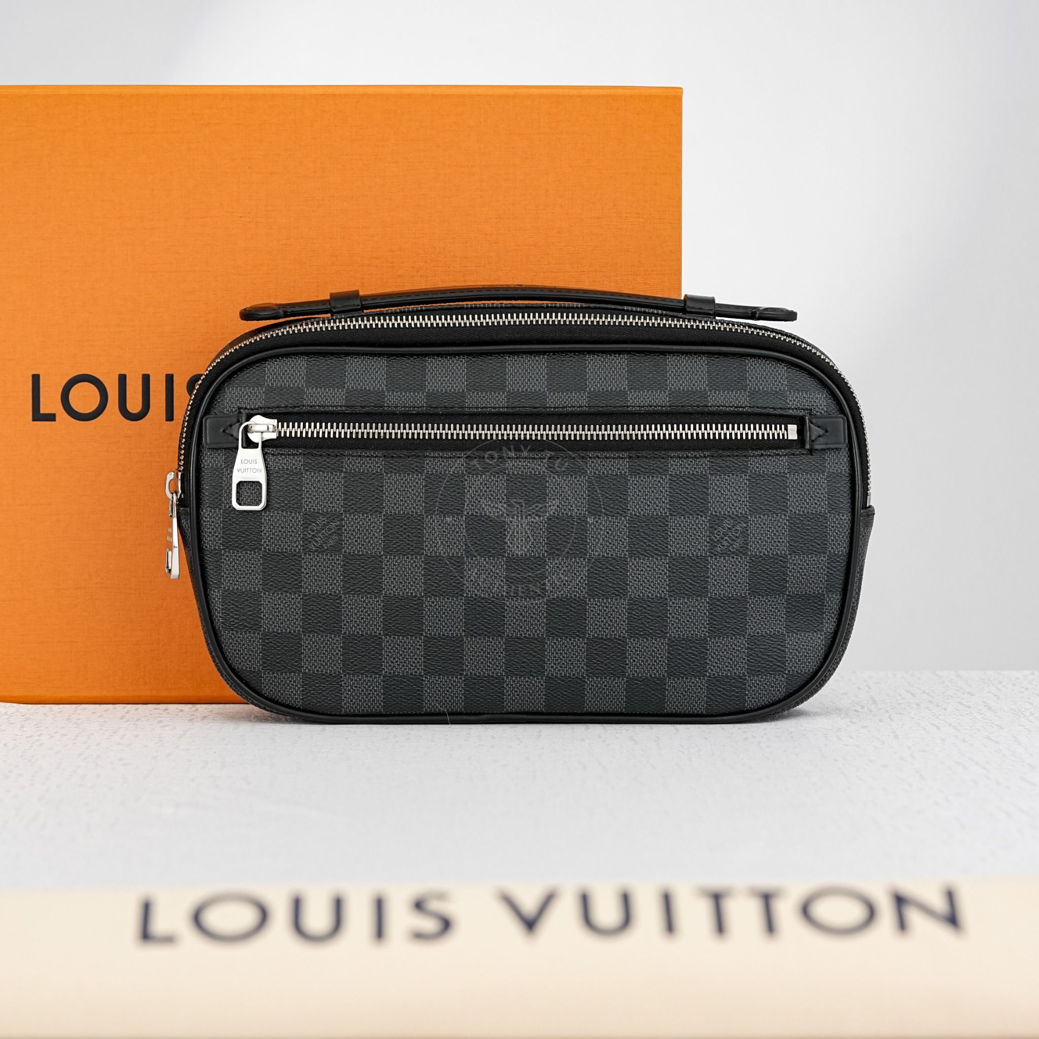 Túi đeo chéo/ Clutch Louis Vuitton Ambler Damier Graphite