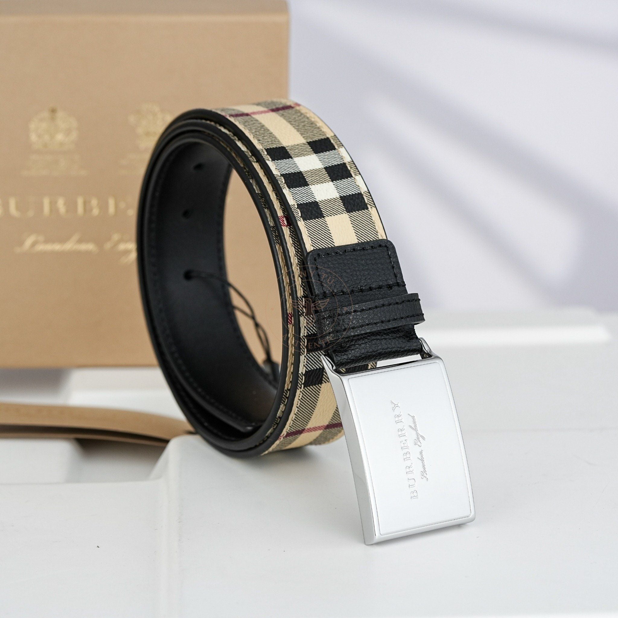 Thắt lưng Burberry Reversible Plaque Buckle Vintage Printed size 85, 90, 95