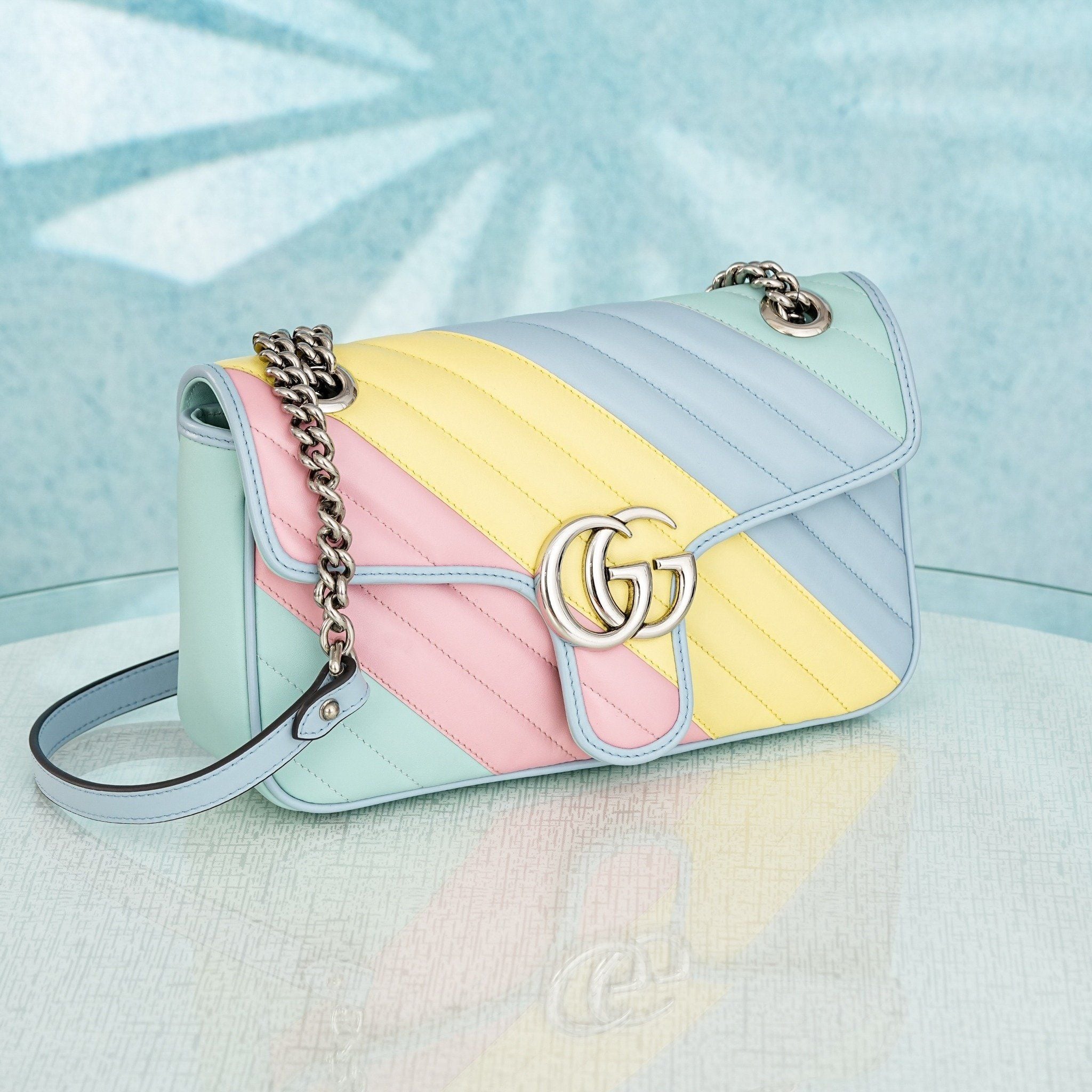 Túi Gucci Marmont GG Calfskin in Pastel Multicolor size 25
