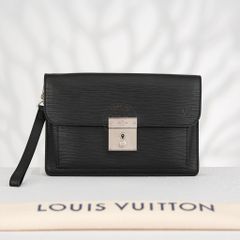 Clutch Louis Vuitton Belaia Noir Epi Size 24