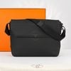 Túi đeo Hermès Citynews Messenger Togo Black size 38